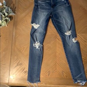 AE Super Stretch Distressed Jean Jegging 6 short